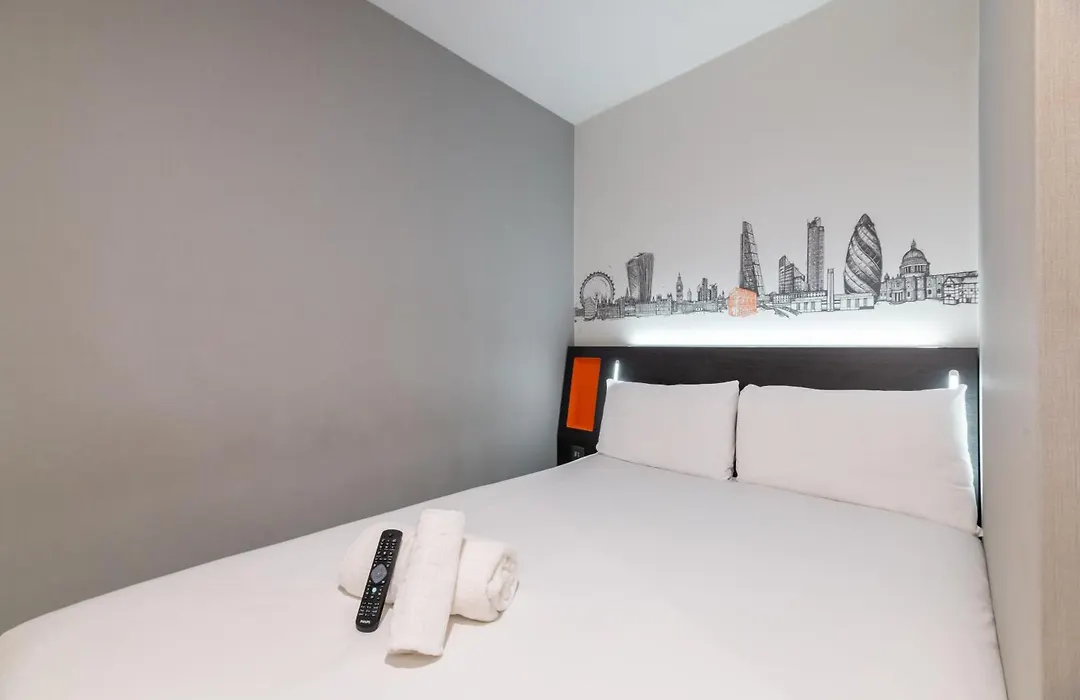 Easyhotel London City Shoreditch-1