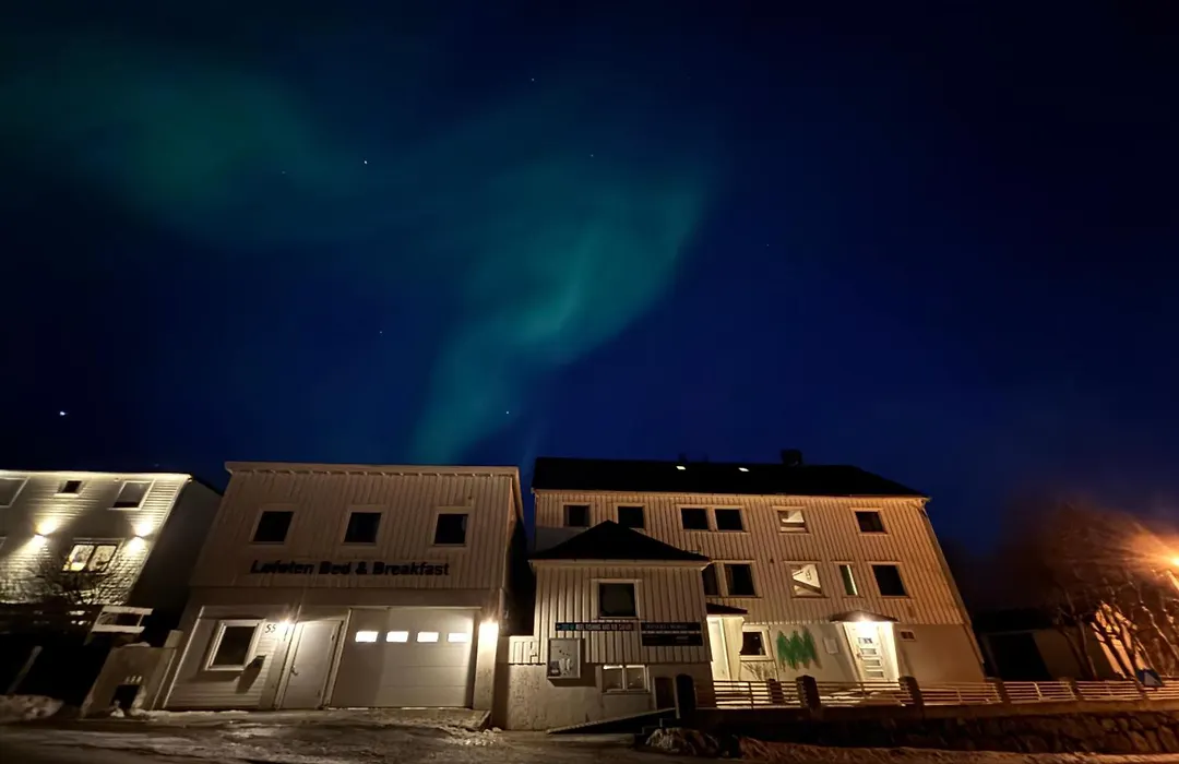 Lofoten Bed & Breakfast Reine - Rooms & Apartments-1