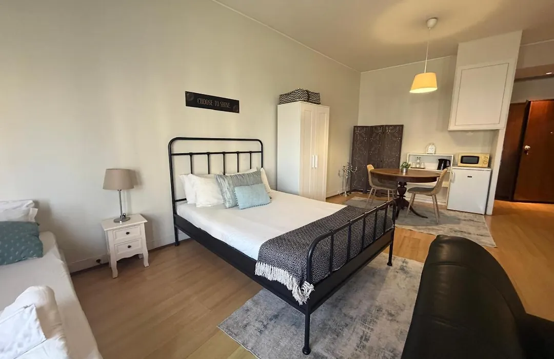 Oporto Trindade Residence-1