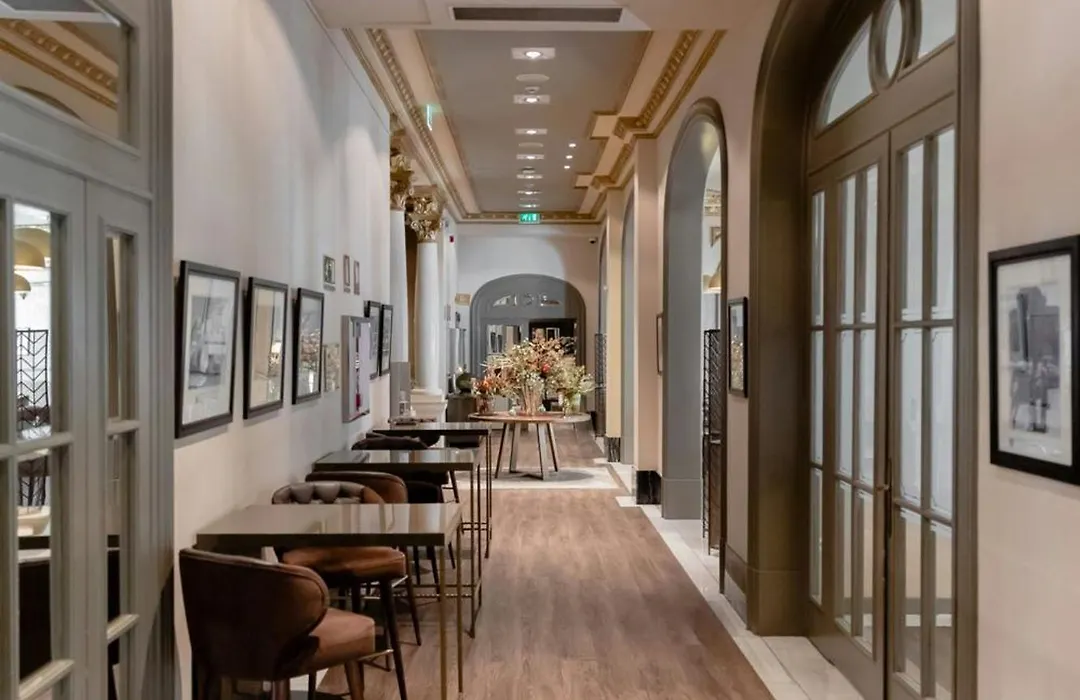 Circulo Gran Via, Autograph Collection (Adults Only)-1