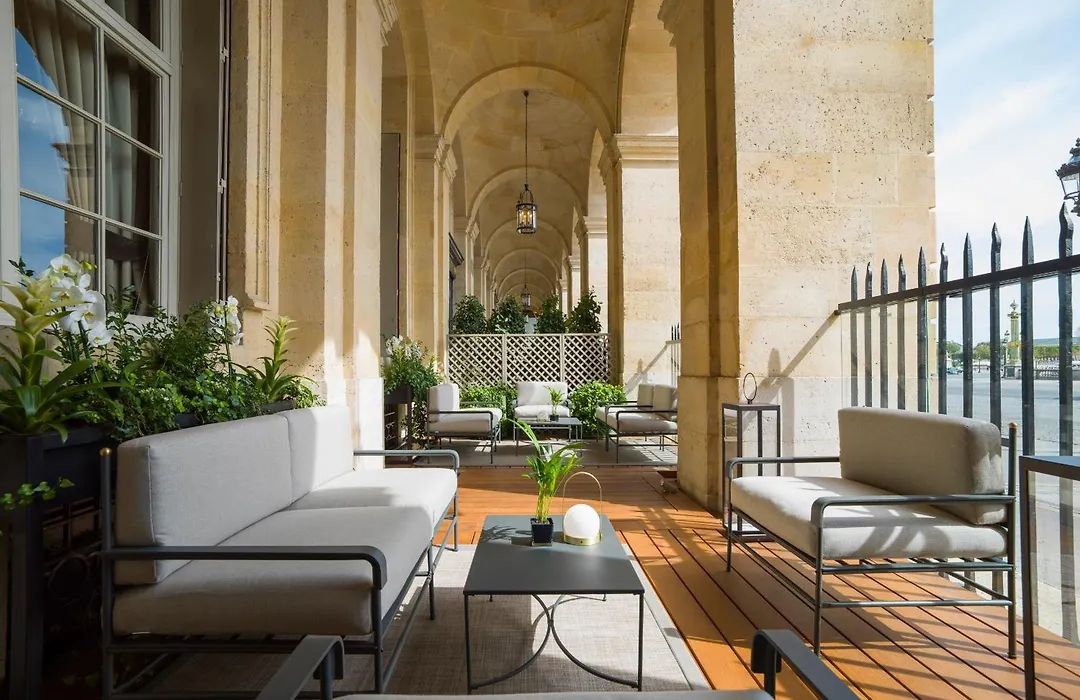 Hotel De Crillon-1