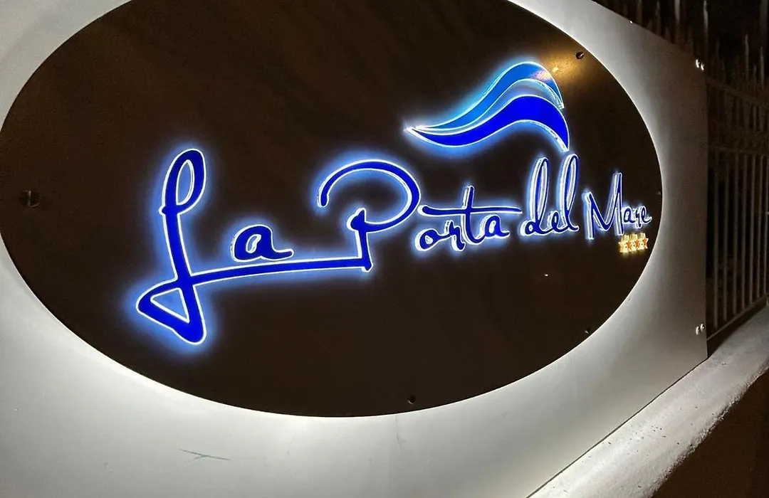 La Porta Del Mare-1