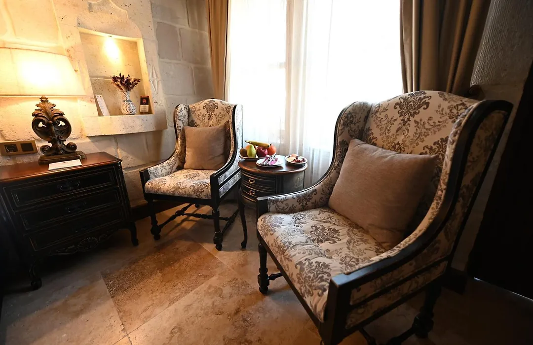 Seraphim Cave Suites & Spa-1