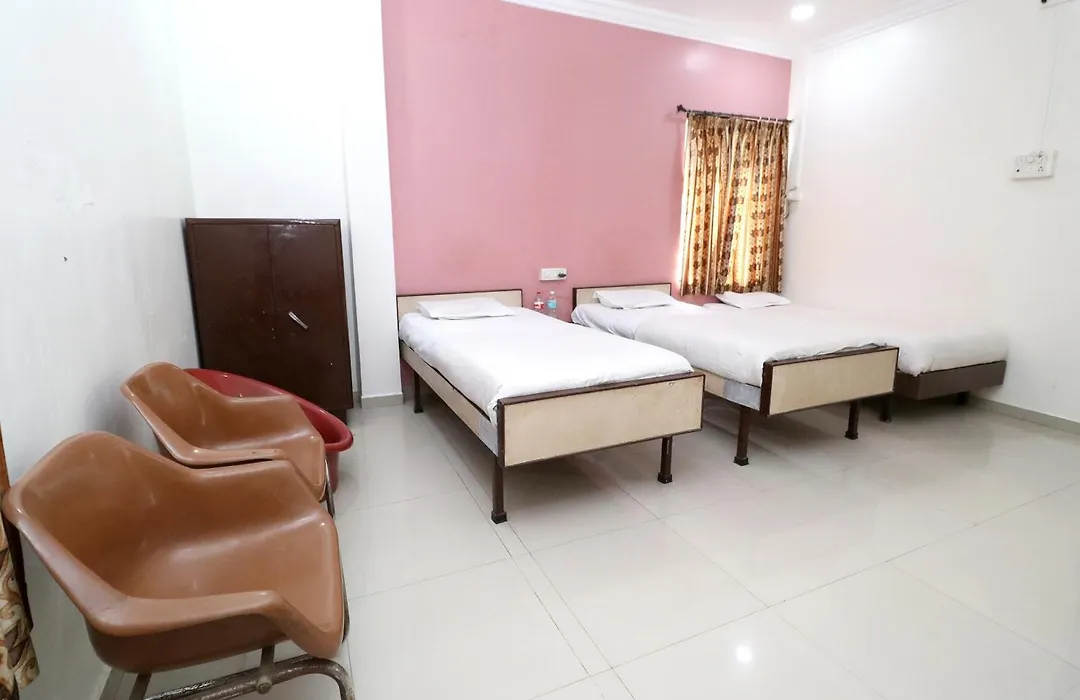 Hotel Gomatgiri-1