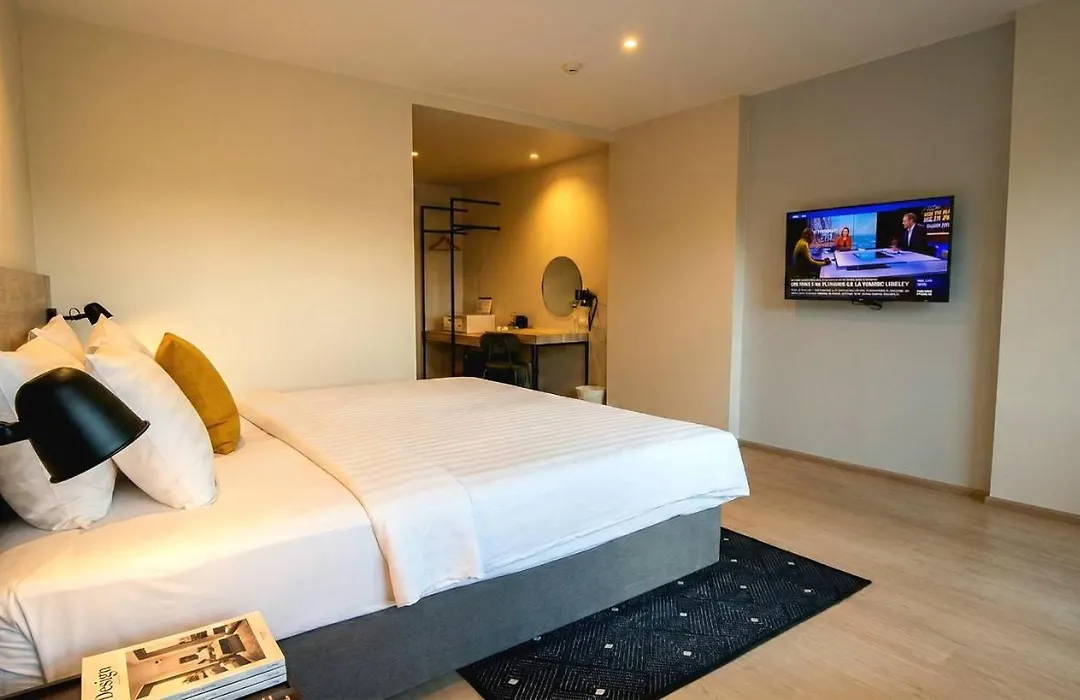 Beehive Boutique Hotel Phuket-1