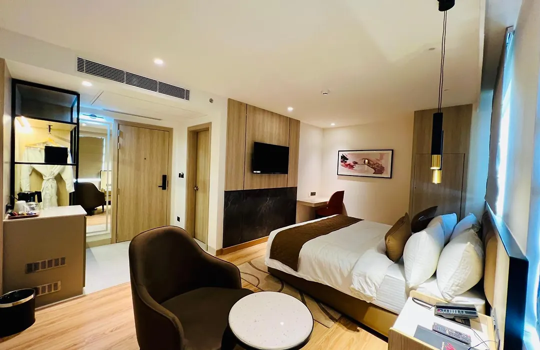 Hyphen Business Hotel-1