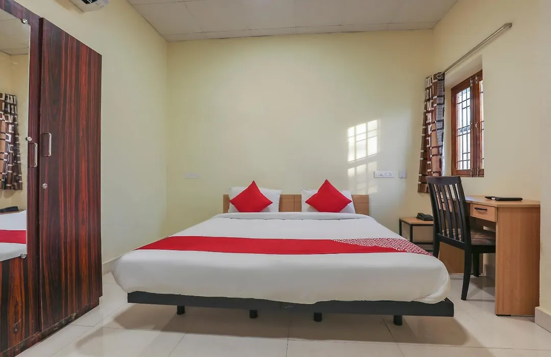 Hotel O Om Sakthi Hotel-1