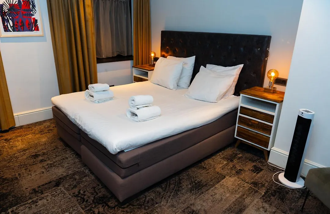S&A Vondel Park Hotel-1