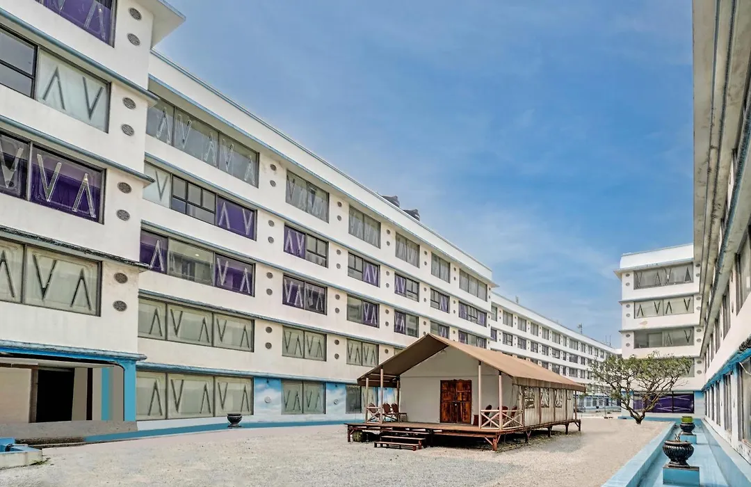 Townhouse Royal Palms Hotel - Rose Collection-1