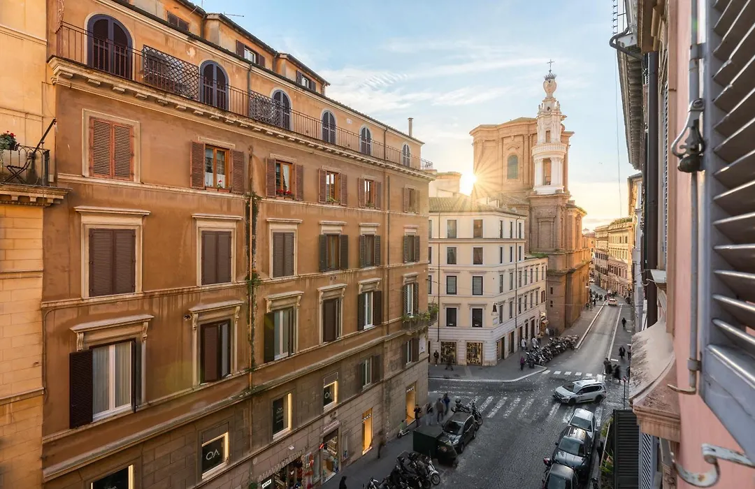 The Couper Piazza Di Spagna-1