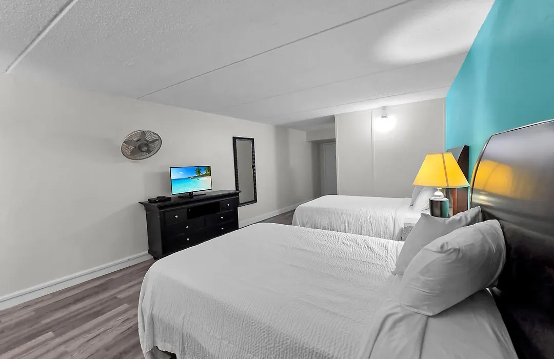 Crystal Palace Resort-1