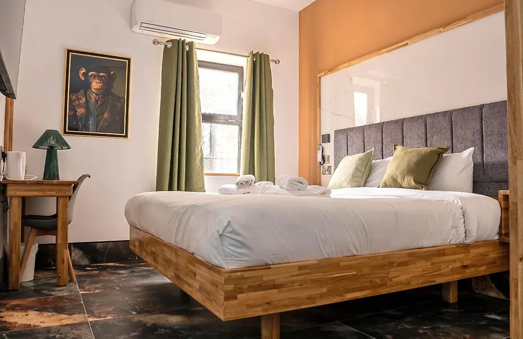 The Arundell Hotel-1