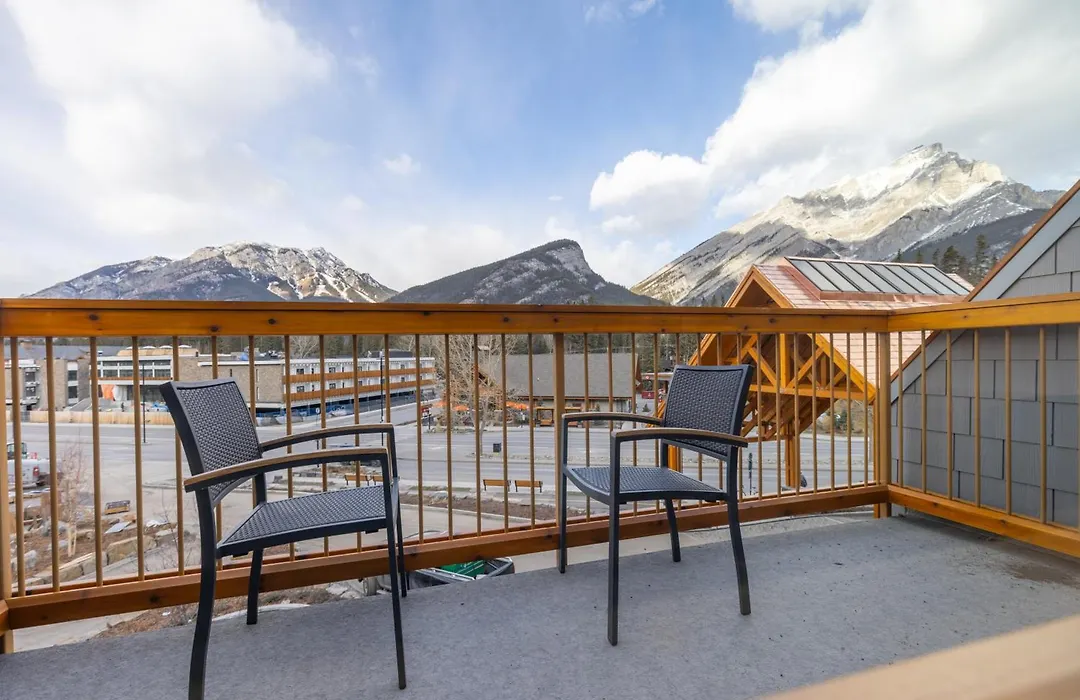 Hotel Canoe And Suites-1