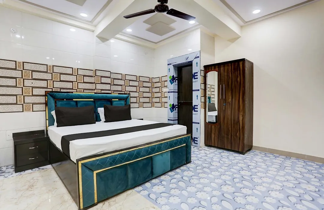 Hotel O M R Galaxy-1