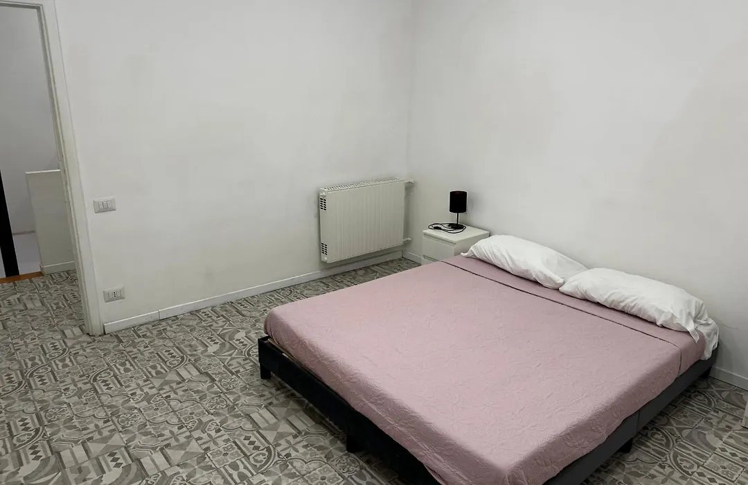 Dazio Exclusive Rooms-1