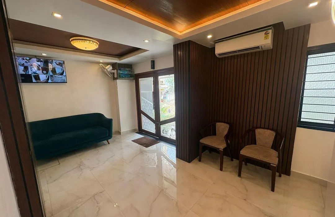 Hotel Royal Luxe - Us Consulate, Apollo Hospital, Sankara Natralya-1