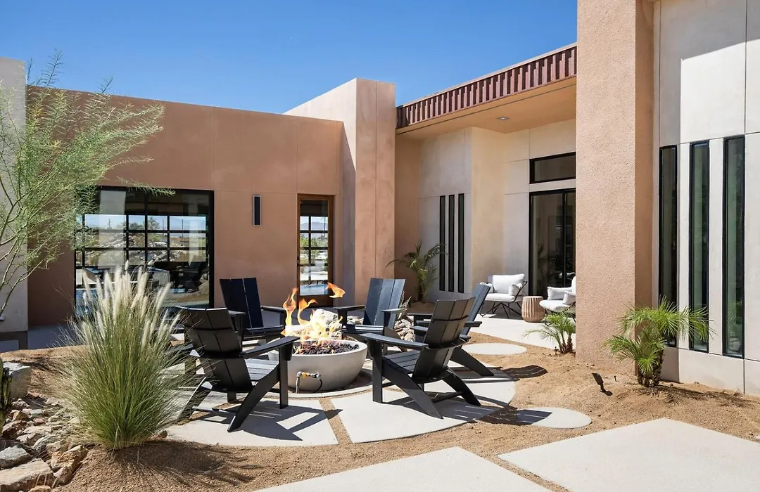 Peak By Fieldtrip - 8 Bedroom Modern Oasis - 2 Pools-1