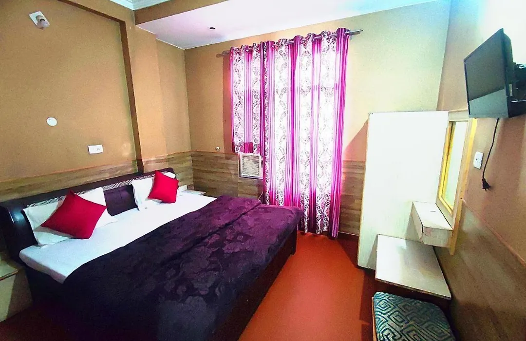 Hotel Ishaan International Near Yatra Parchi Counter 2-1