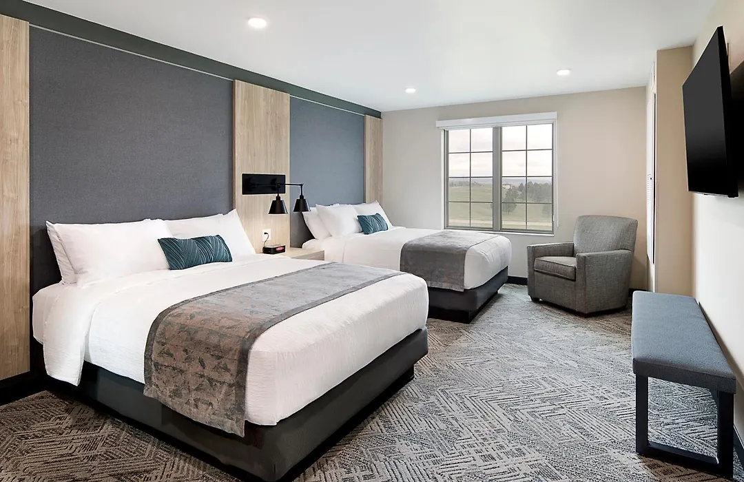 Clubhouse Hotel & Suites Rapid City-1