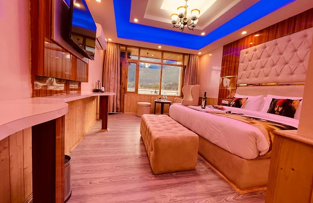 Hill Rver Resort Central Heated And Air Cooled - Near Mall Road-1