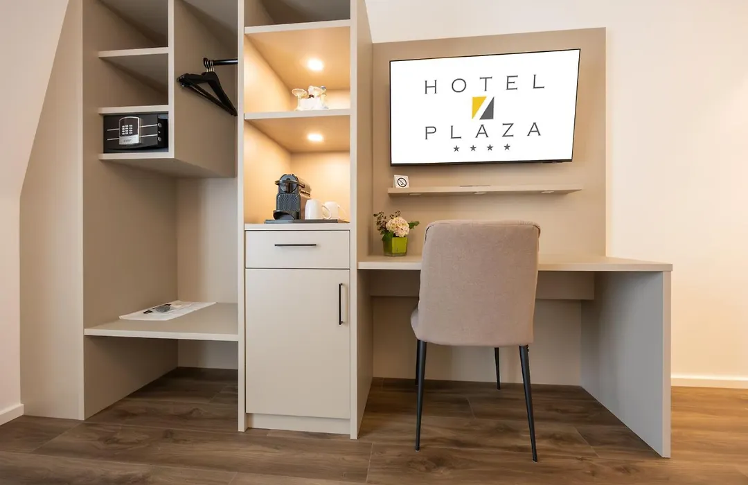 Hotel Plaza-1
