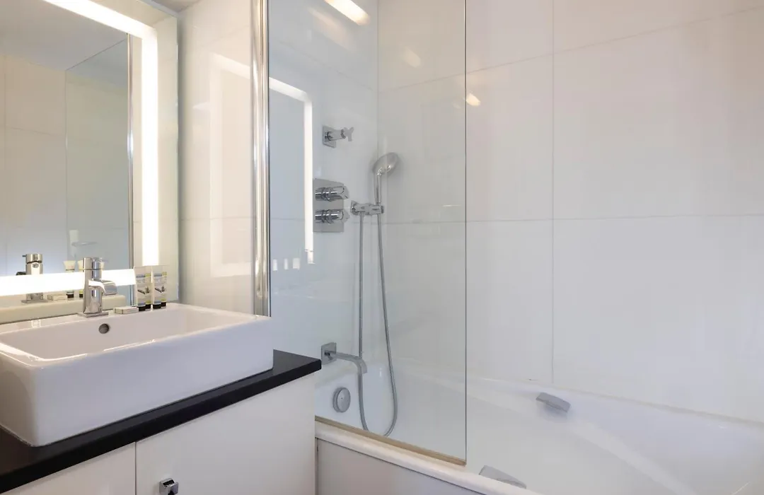 Best Western Bretagne Montparnasse-1