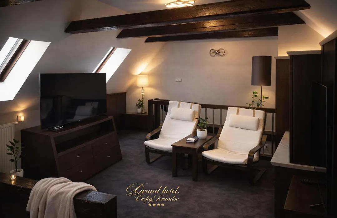 Hotel Grand-1