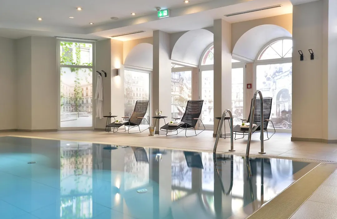 Radisson Blu Hotel Schwarzer Bock Wiesbaden-1
