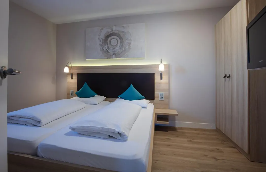 Hotel Oberland-1