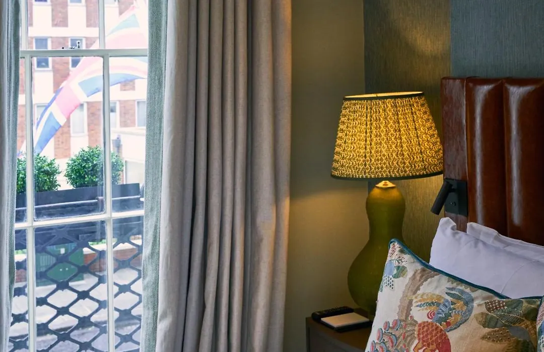 The Tophams Hotel-1
