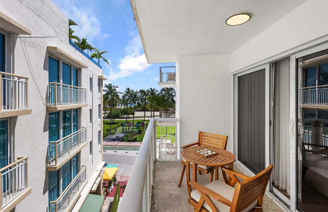 Bentley Hotel South Beach-1