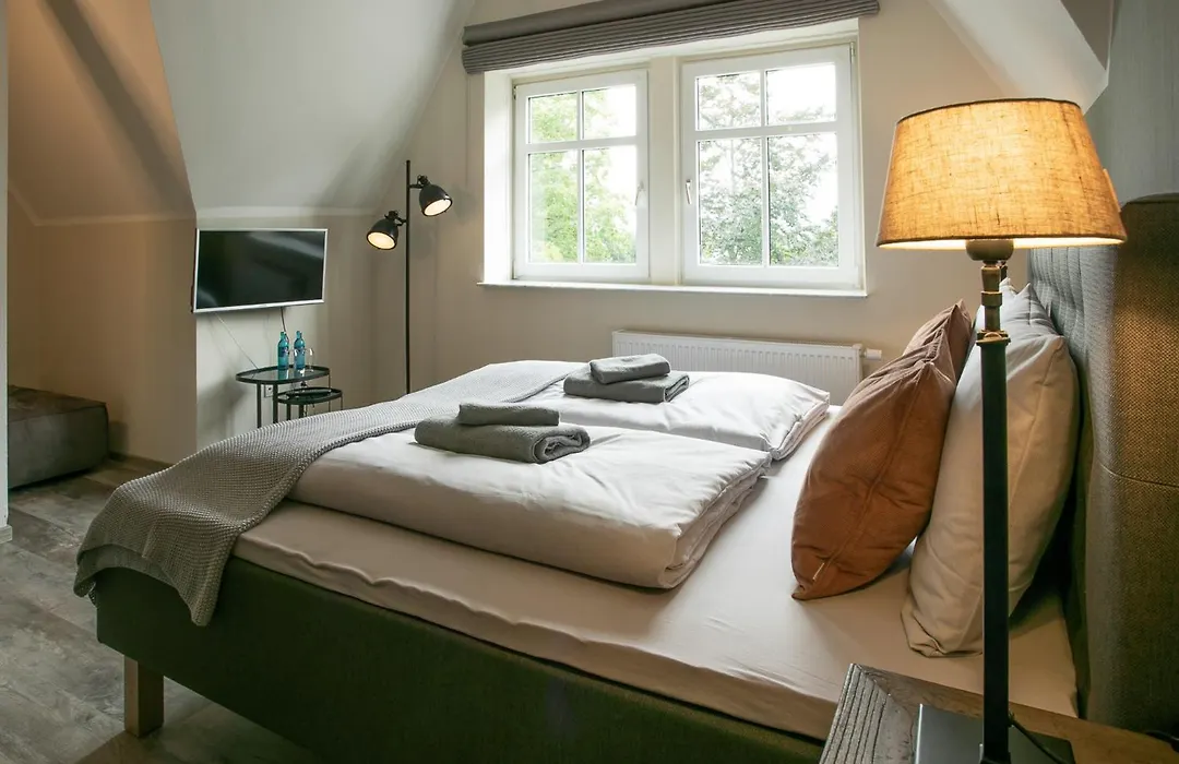 Schlosshotel & Dependance-Himmelreich Braunfels-1