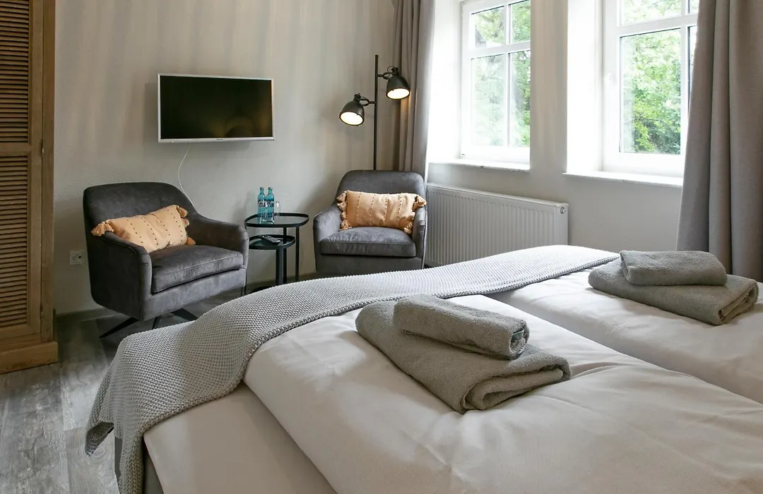 Schlosshotel&Dependance-Himmelreich Braunfels-1