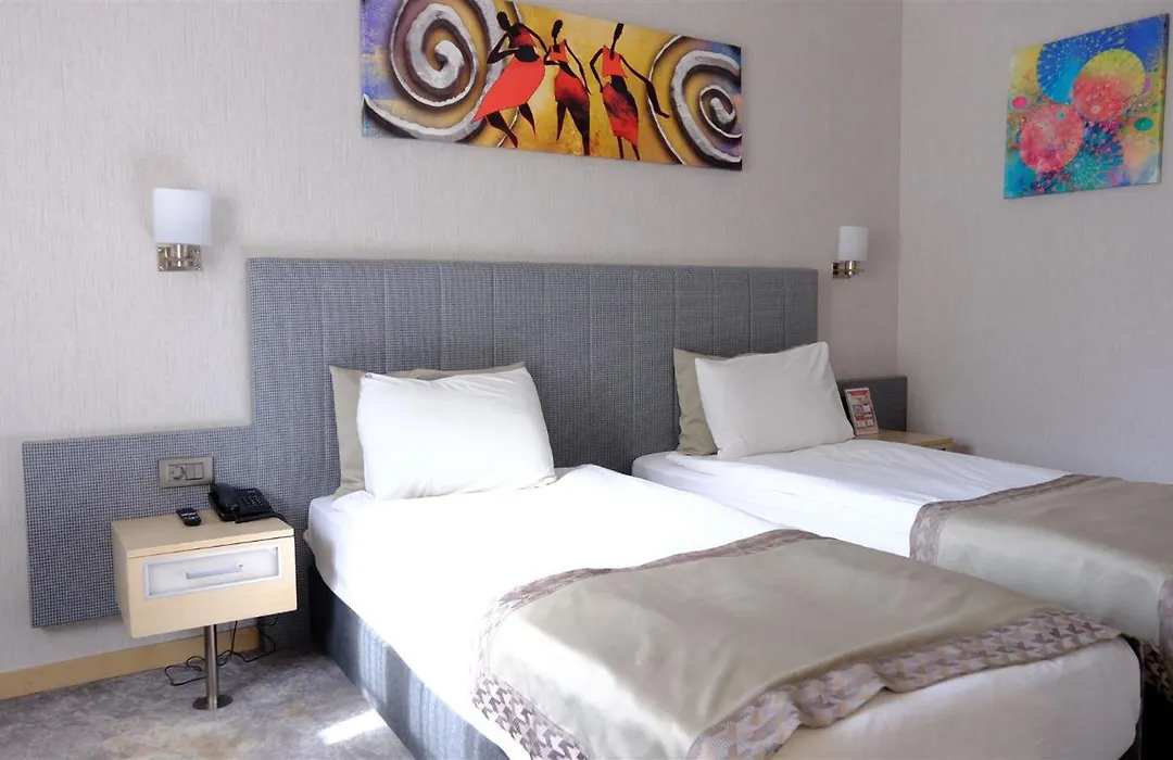 Midas Hotel-1