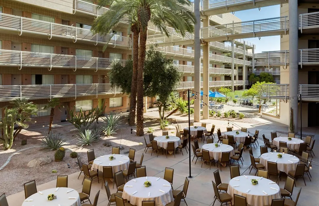 Doubletree Suites By Hilton Phoenix-1