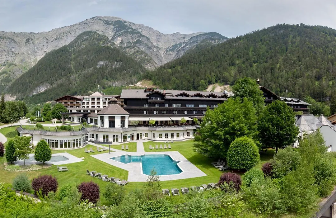 Hotel Gut Brandlhof-1