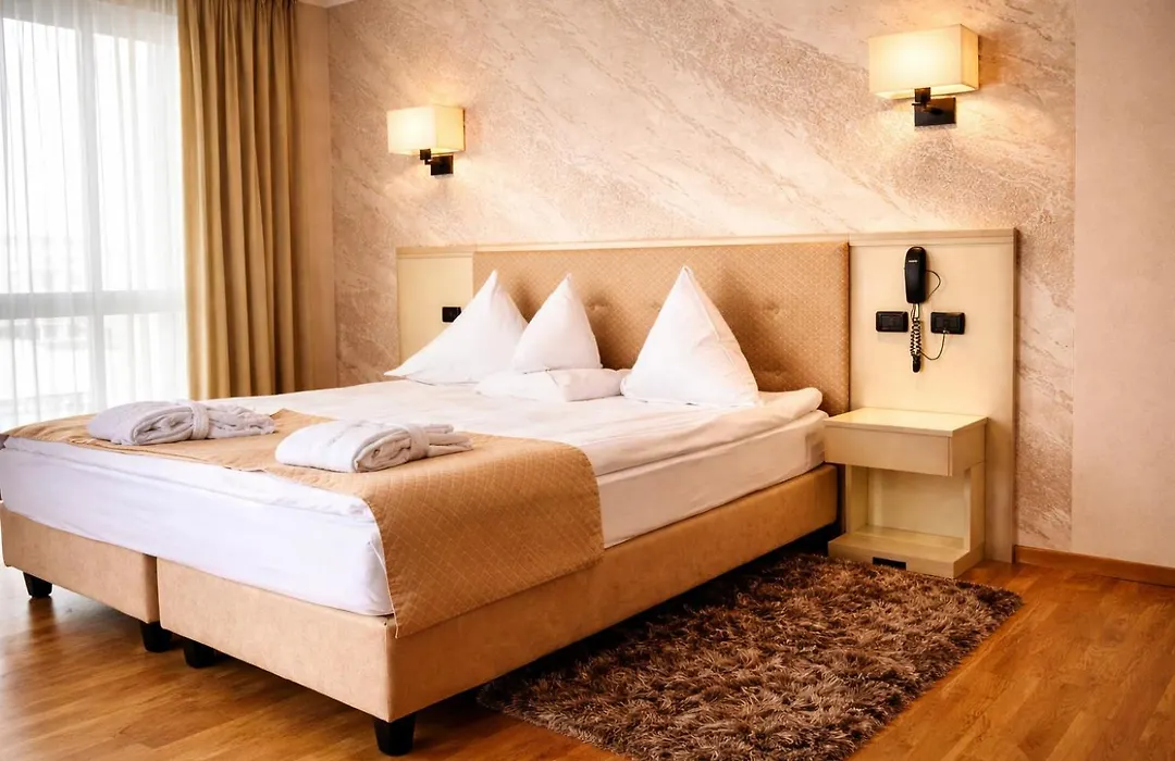 Hotel Paradis-1