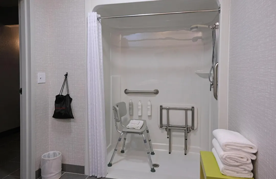 Hampton Inn Lima-1