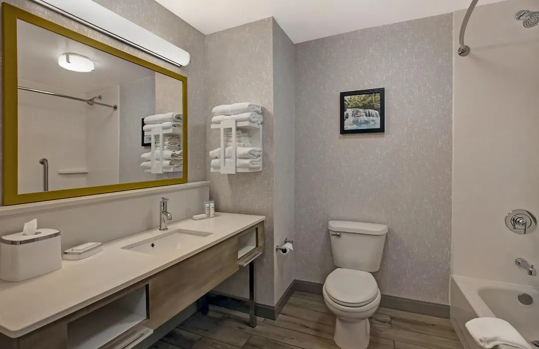Hampton Inn Westfield-1