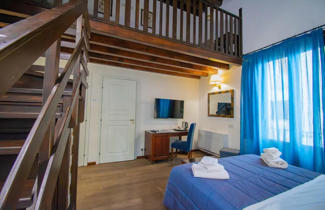 Hotel La Plumeria-1
