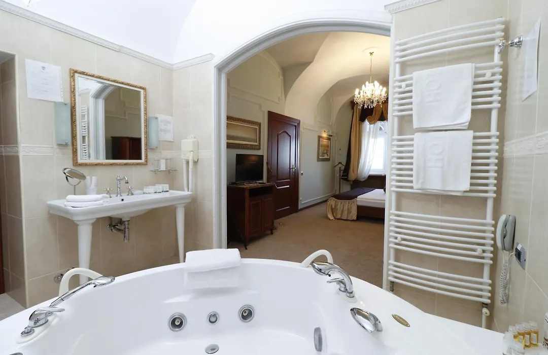 Hotel Leopold I-1