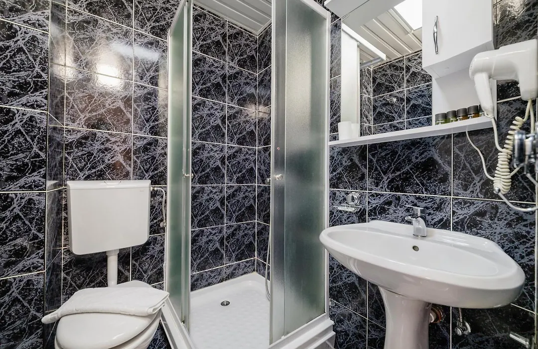 Hotel Azzurro-1