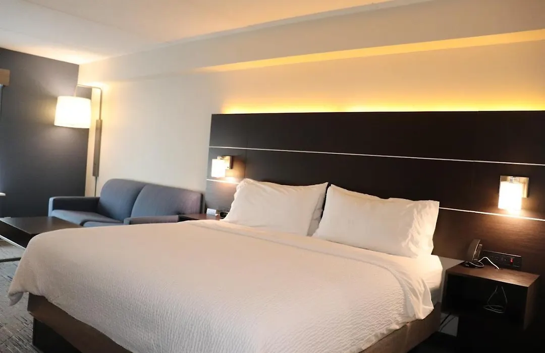 Holiday Inn Express Brampton By Ihg-1