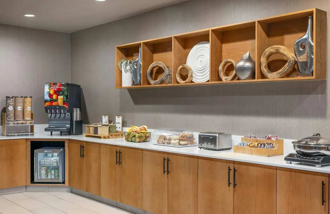 Springhill Suites Fresno-1