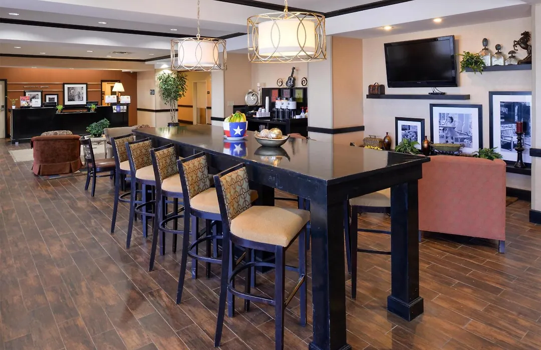 Hampton Inn Pecos-1