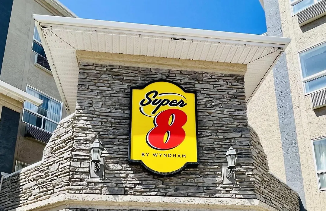 Super 8 By Wyndham Grande Prairie-1