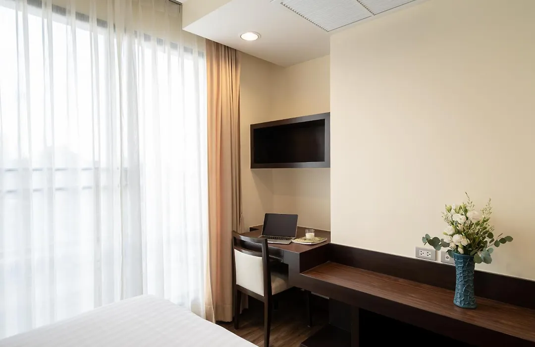 Amanta Hotel & Residence Ratchada-1