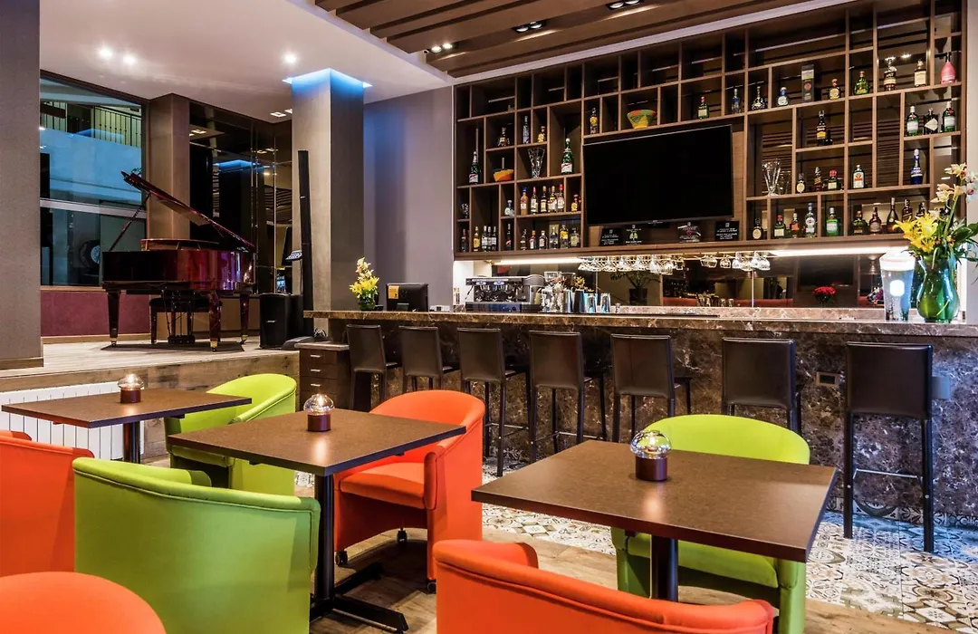 Embassy Suites by Hilton Bogotá - Rosales-1