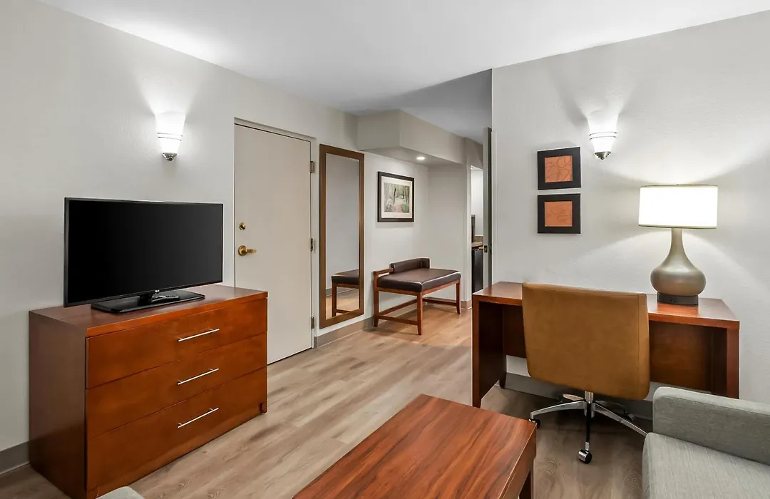 Comfort Suites Near Potomac Mills-1