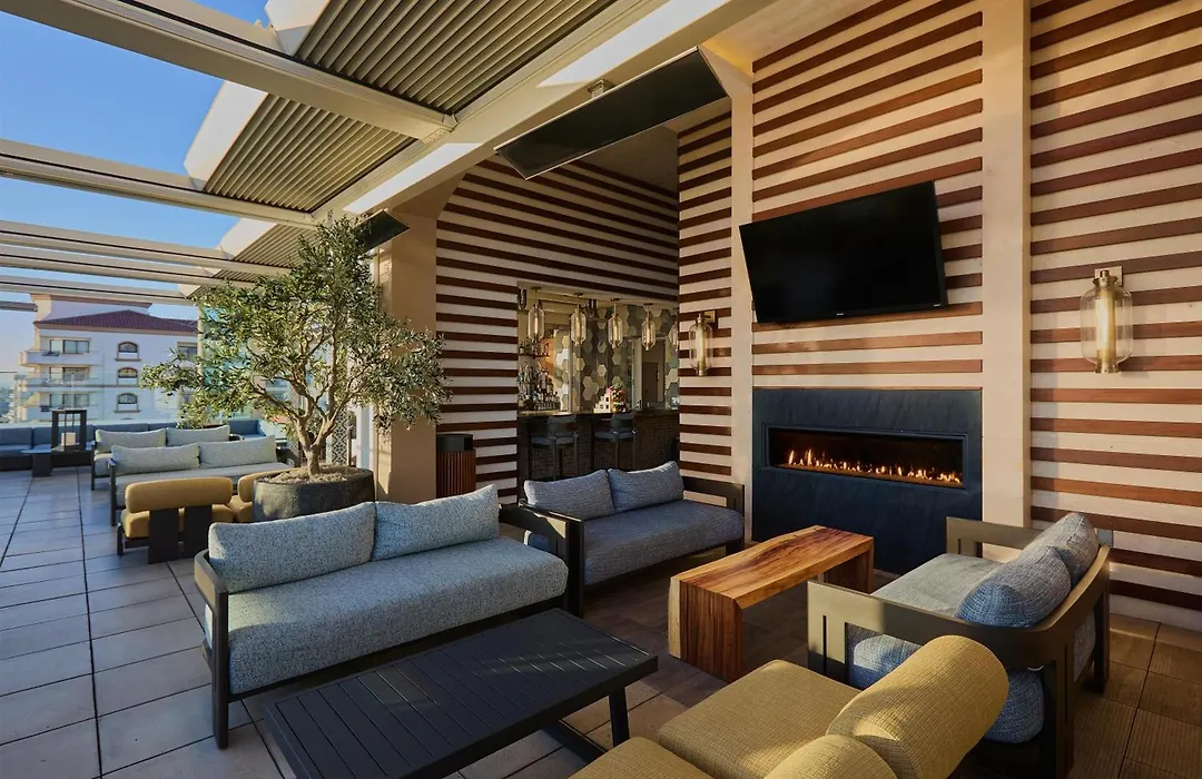 The Waterfront Beach Resort, A Hilton Hotel-1